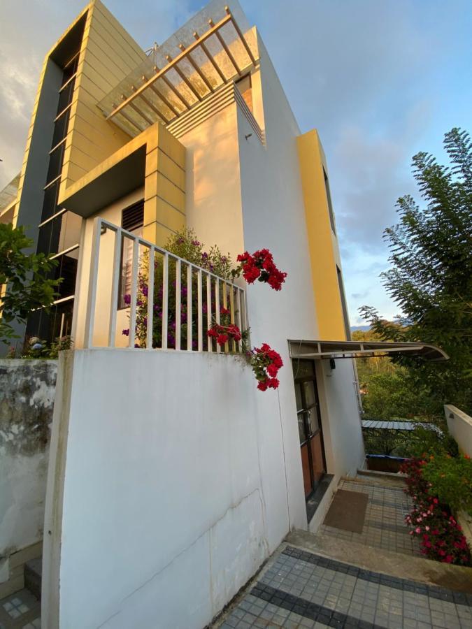 Munnar Bnb Bed & Breakfast Exterior photo